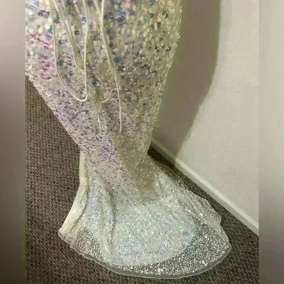 Primavera Formal Prom Dress White with Pastel Sequins Size 4 - Picture 5 of 10